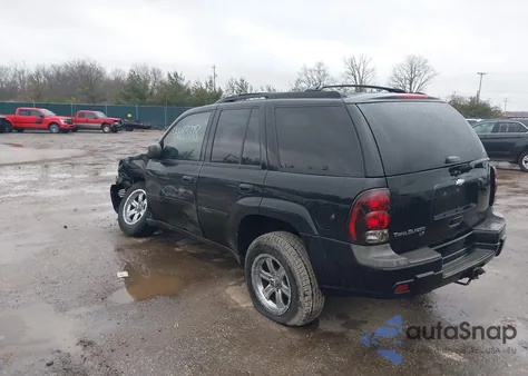 2007 Chevrolet Trailblazer Ls from USA, damaged, VIN 1GNDS13SX72232643